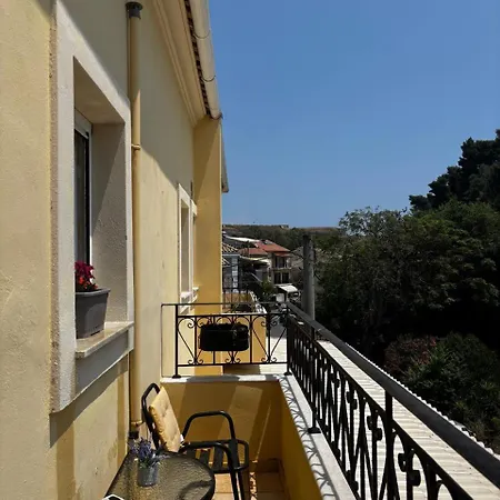 Litsa's Port Apartment Corfu (city)
